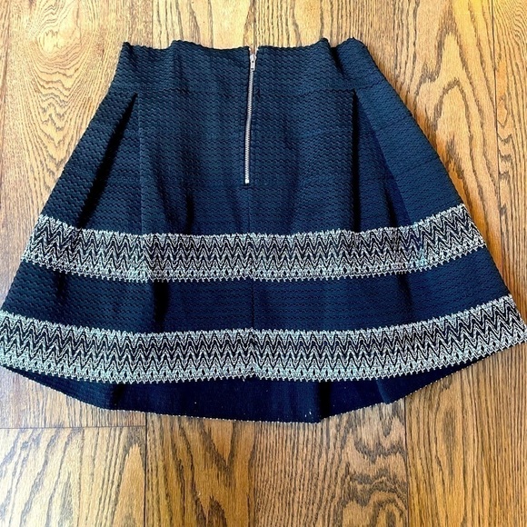 Ginger G medium skirt. - Picture 3 of 5